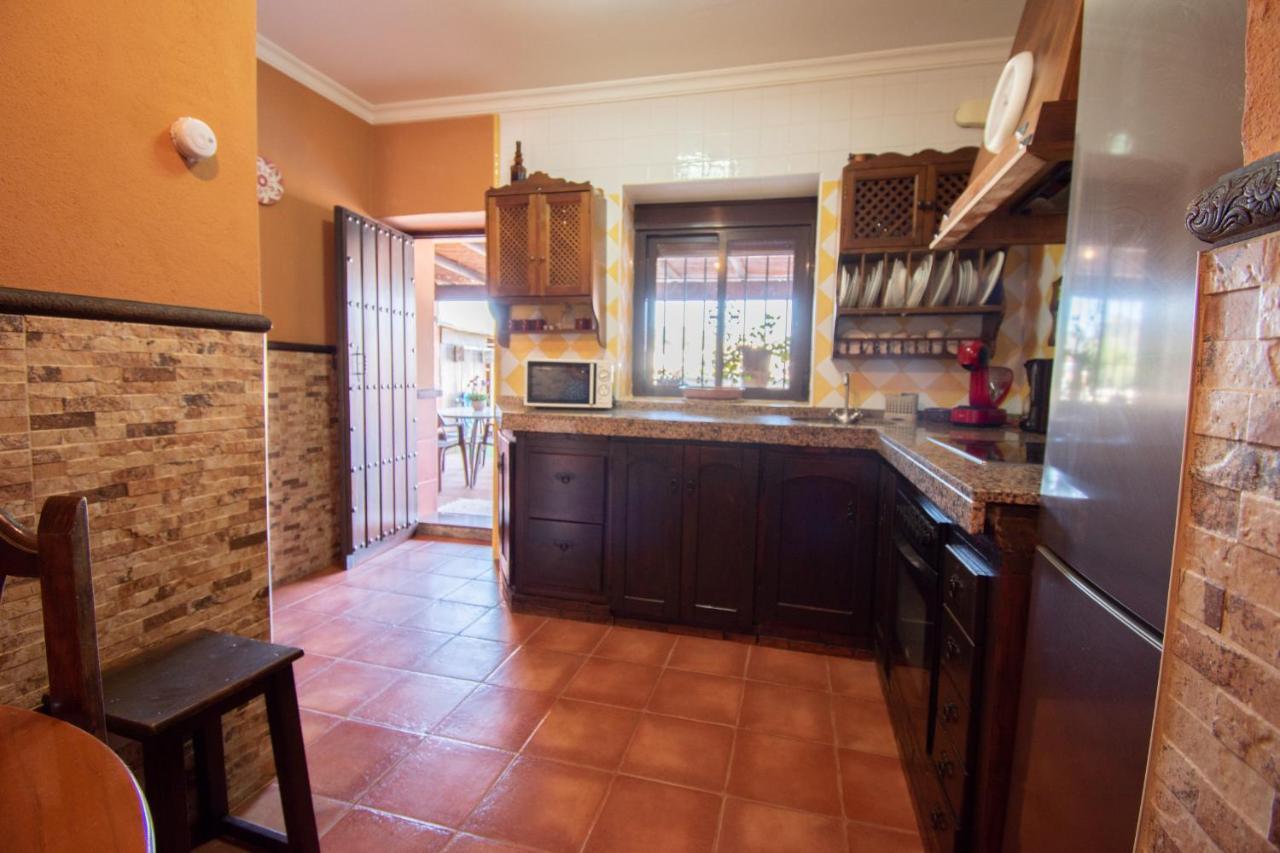 Villa Elisabeth Con Piscina Climatizada Chimenea Y Terraza Arriate Luaran gambar